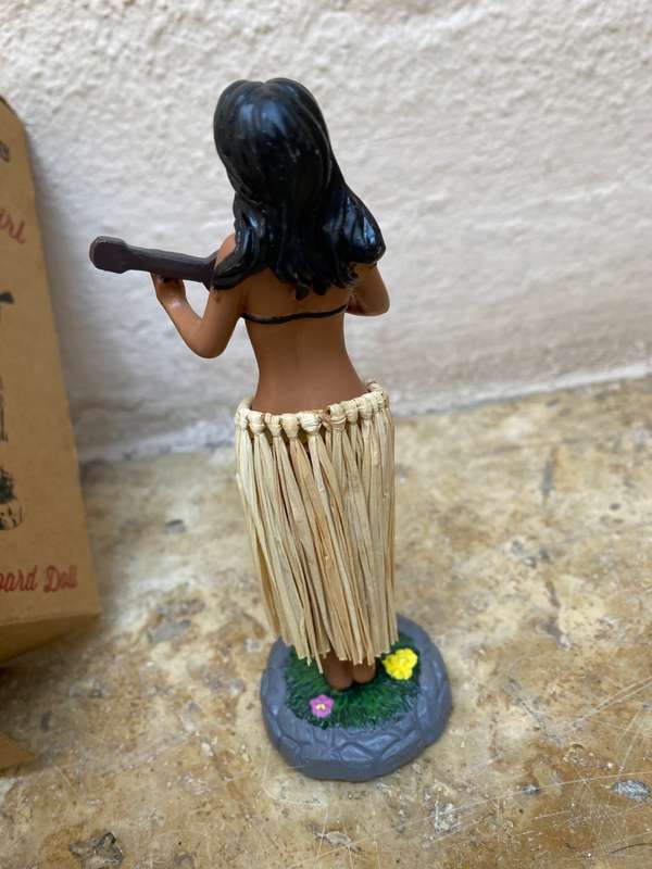 Northcore dashboard doll Hawaiian hula girl