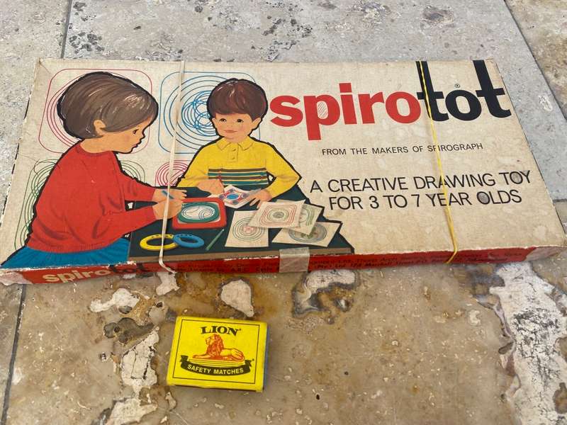 Vintage Spirograph spirotot Denys fisher complete