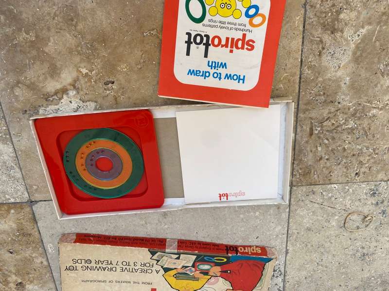 Vintage Spirograph spirotot Denys fisher complete