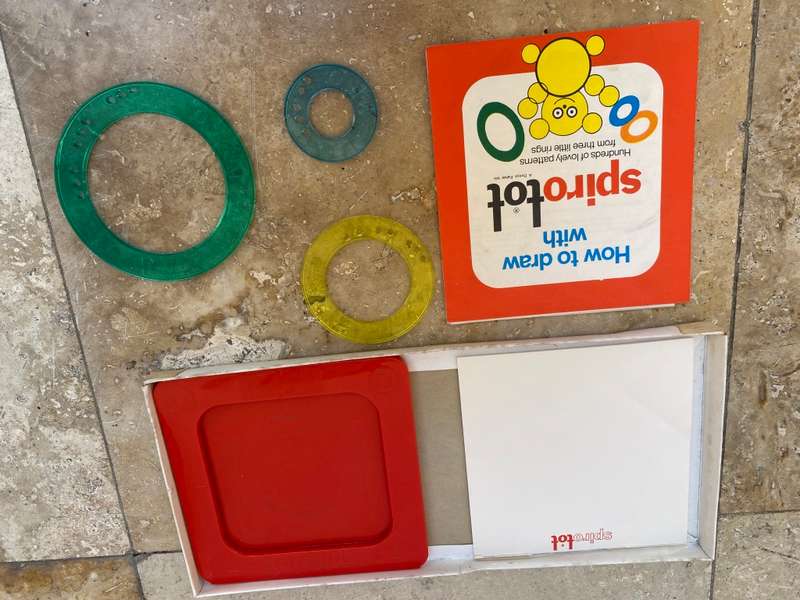 Vintage Spirograph spirotot Denys fisher complete