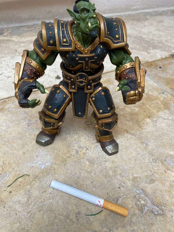 Vintage Thrall blizzard Warcraft 2002 action figure