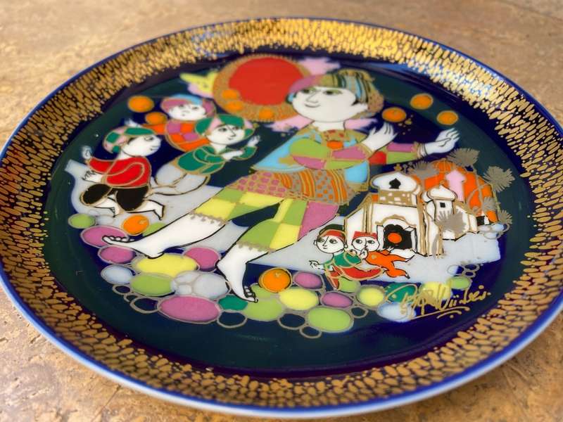 ROSENTHAL WALL PLATE DESIGNED BY BJORN WIINBLAD  Aladdin