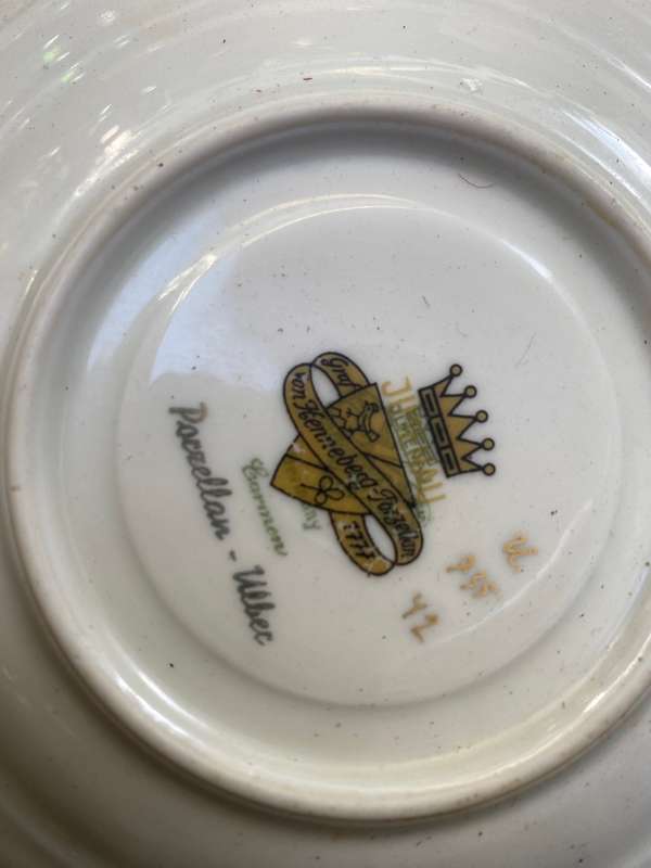 graf von henneberg porcelain  1777 gold plate And saucer
