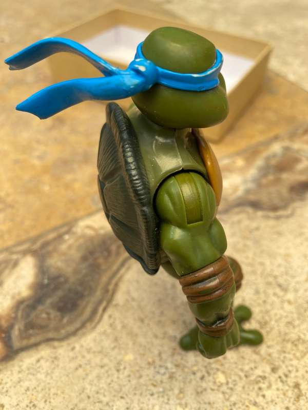 2002 Mirage Studios Playmates teenage turtle Leonardo action figure + Shellraiser vehicle 2012