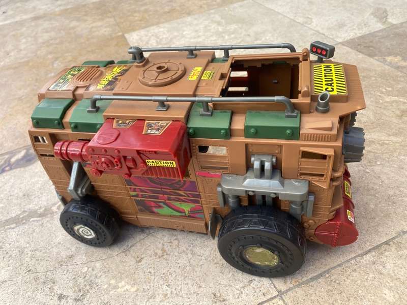 2002 Mirage Studios Playmates teenage turtle Leonardo action figure + Shellraiser vehicle 2012