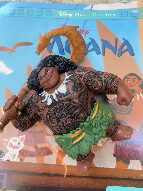 Disney Moana Maui figure with magic fish hook  Jakks toys PVC