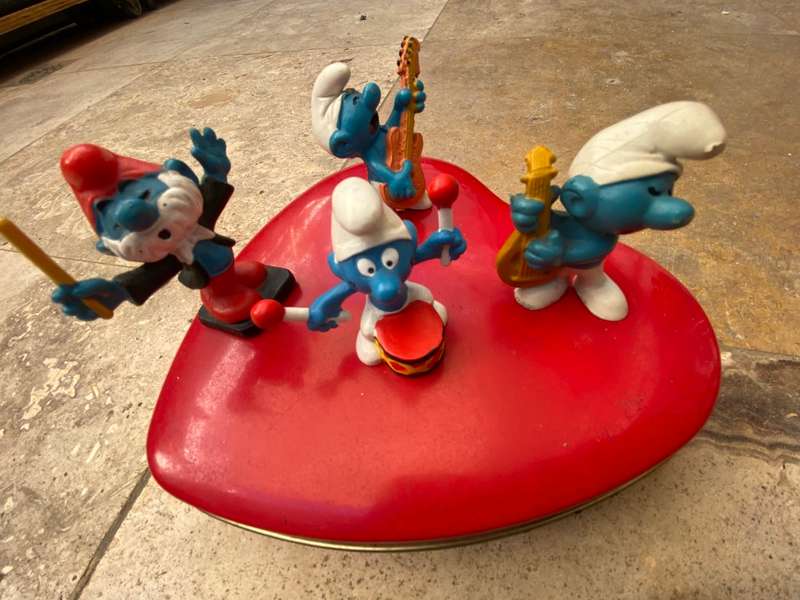 Vintage peyo smurf lot making music band of 4
