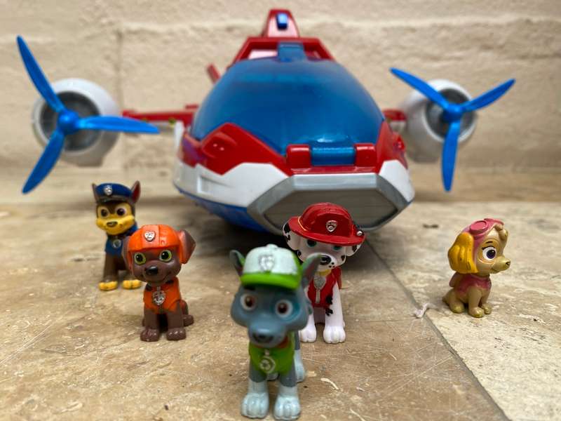 Paw patrol air patroller plane  with pup figure buddies  lot of 5