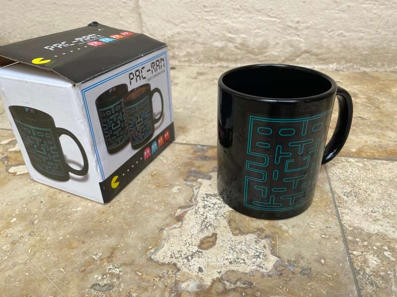 PAC MAN  heat changing mug