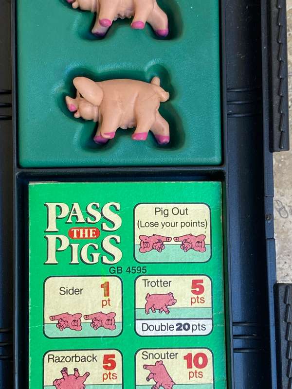 Vintage pass the pigs game MB + wood cradle pen holder