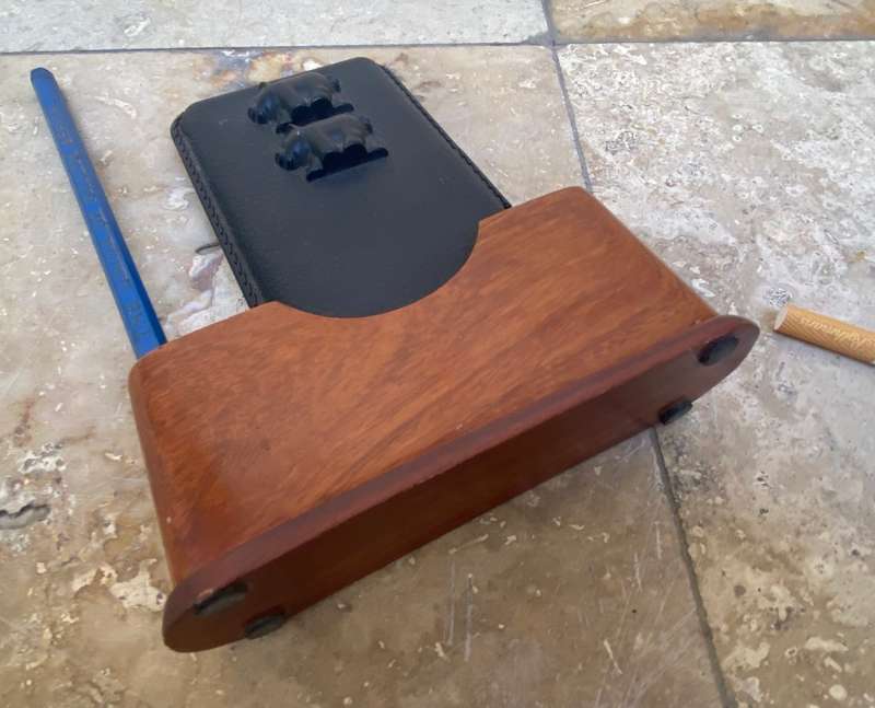 Vintage pass the pigs game MB + wood cradle pen holder