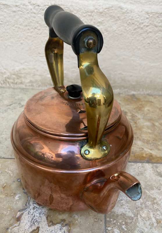 Vintage copper and brass footed kettle GEC made in England
