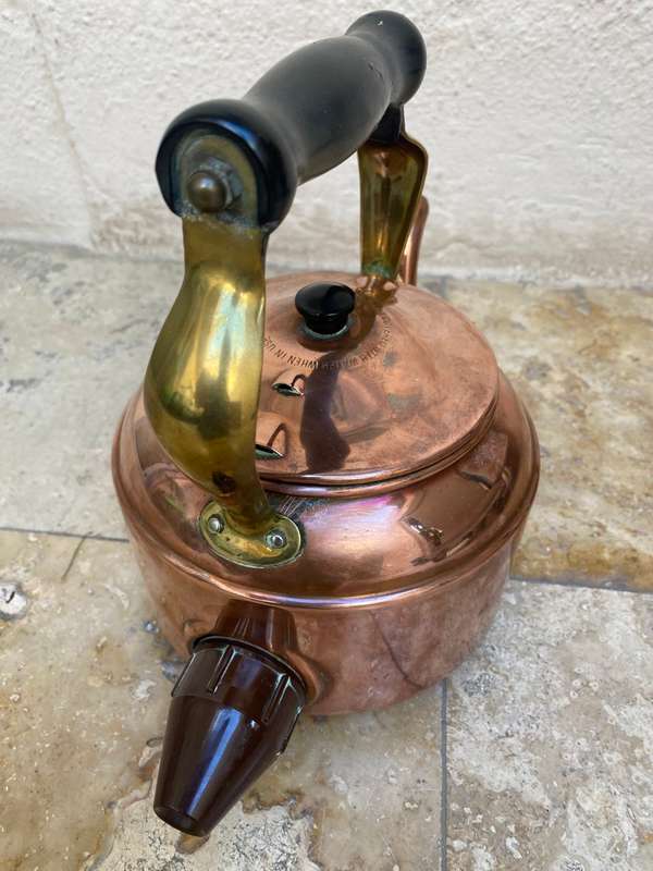 Vintage copper and brass footed kettle GEC made in England