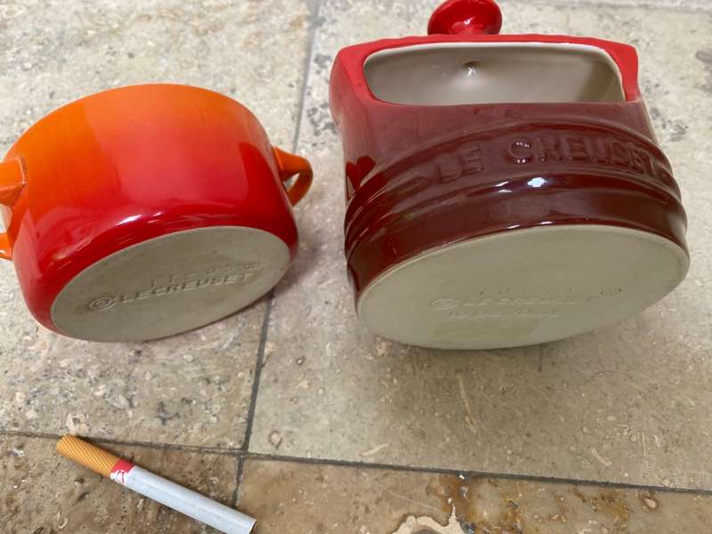 Le creuset salt cellar with mini casserole dish pair stoneware salt pig