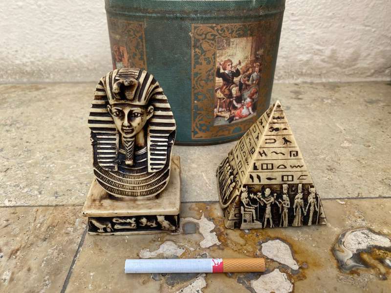 Vintage Egypt pharaoh pyramid pair stone