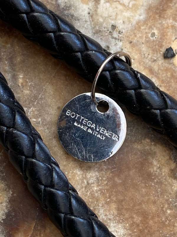 Bottega Veneta Braided Leather Keychain in black Italy