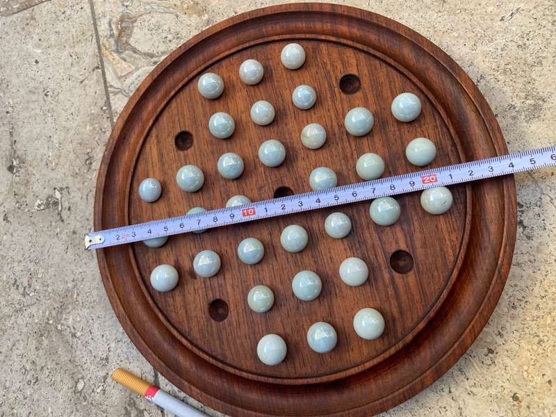 Vintage solitaire marbles marble game