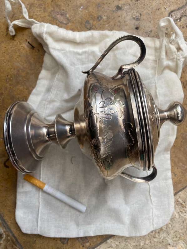 Vintage doubled handled sugar bowl with lid silver plate