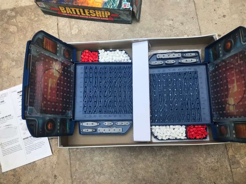 milton bradley vintage Battleship board game  2002 made in USA hasbro