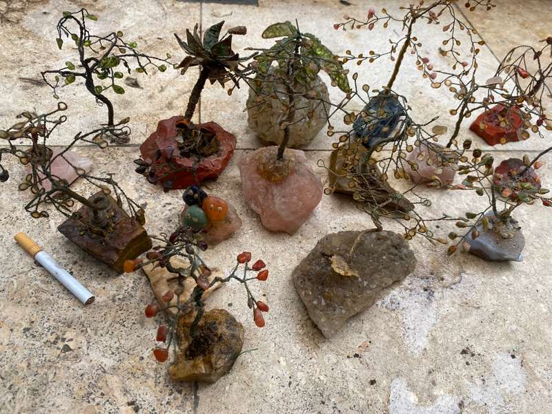 Precious gem stone jewel tree lot with aloe in case