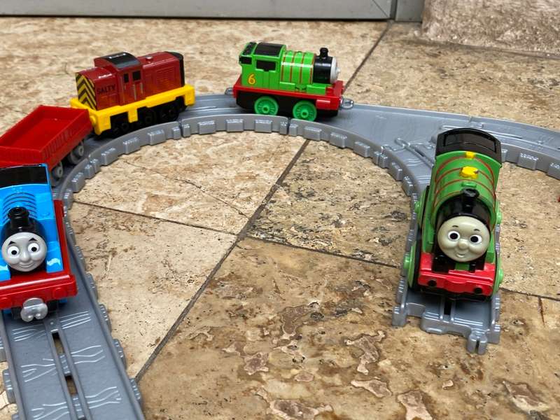 Vintage Tomy train station SET 2016 Gullana Percy train 2002 , plus 2013 train lot 3 & carriage