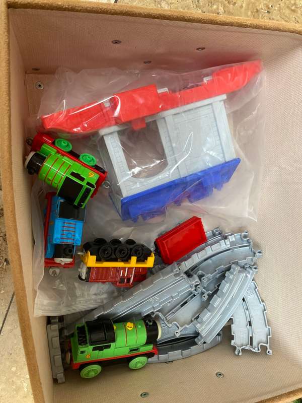 Vintage Tomy train station SET 2016 Gullana Percy train 2002 , plus 2013 train lot 3 & carriage