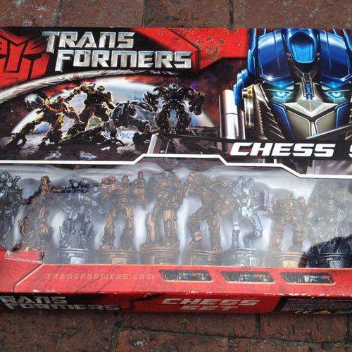 Transformers Chess Set 2007 ,Parker Brothers