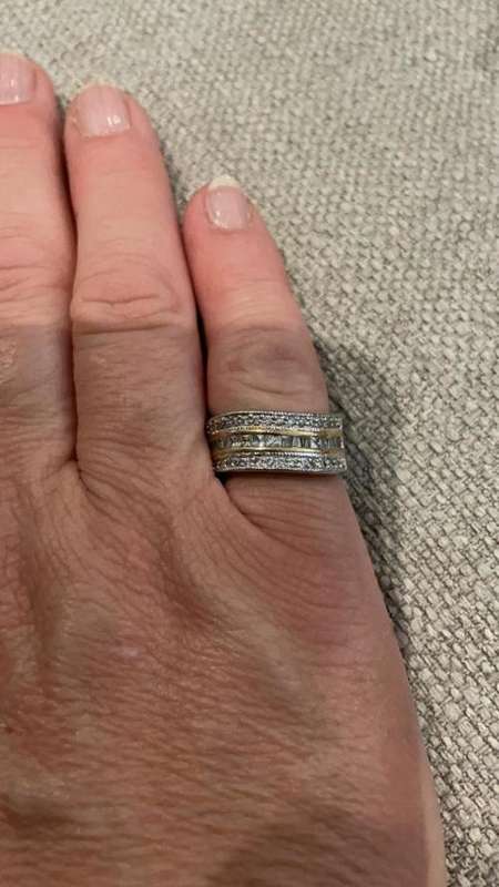 White Gold and Yellow Gold Ring with Diamonds (Ladies)