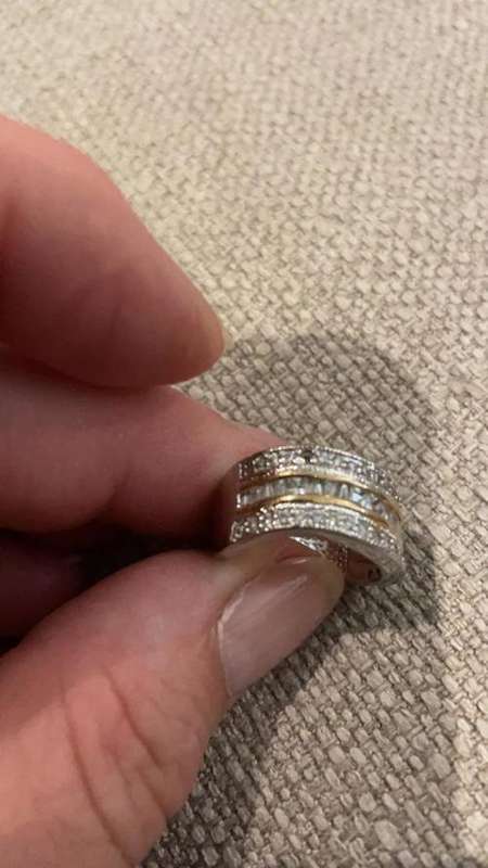 White Gold and Yellow Gold Ring with Diamonds (Ladies)