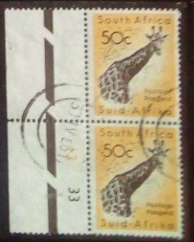 S. Africa, 1961, 50c, giraffe, vertical pair + selvedge, used