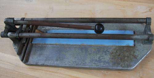 Tile Cutter +  8 packs of Tortello Pewter bars/strips, 5 per pack ---> PTA collection only!