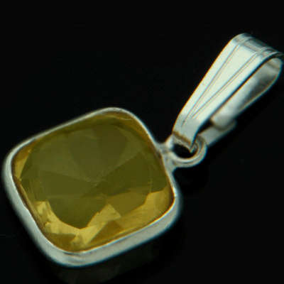 Solid 925 Sterling Silver & Citrine pendant 17mm + 0.60g
