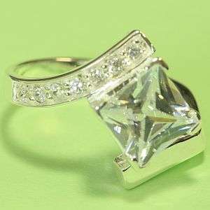 925 sterling silver ring with lab diamonds: ring size 7.5