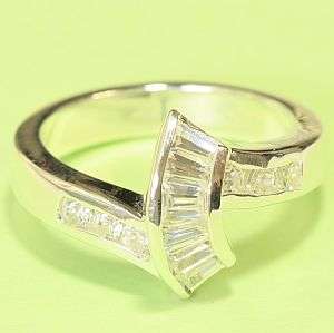 925 sterling silver ring with lab diamonds: ring size 7