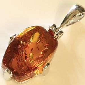 925 Sterling silver & 100% Natural Amber pendant