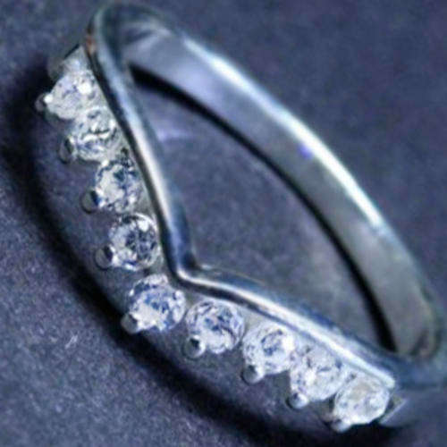 Solid 925 Sterling Silver & CZ Ring size 8# + 2.60g
