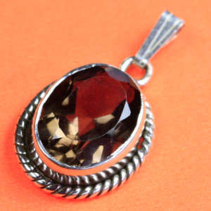 Solid 925 Sterling Silver & Smokey Quartz pendant 28mm + 3.01g