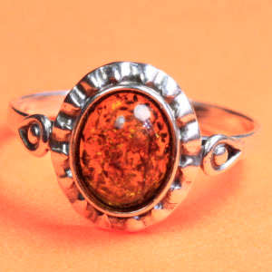 Solid 925 Sterling Silver & Amber ring size 7.5# + 1.89g