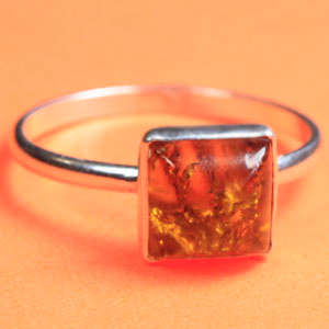 Solid 925 Sterling Silver & Amber ring size 8# + 1.95g