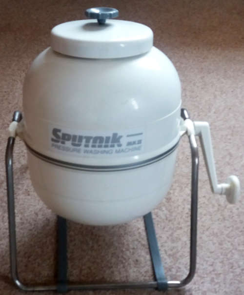 MANUAL PRESSURE WASHING MACHINE SPUTNIK MKII - Ideal for caravanning, camping and small washes