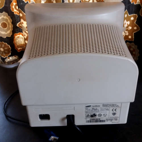 SAMSUNG SyncMaster 591S CRT colour monitor