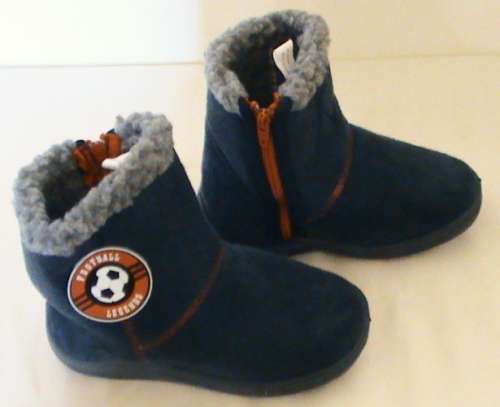 Size 7 childrens casual zip up boots / slippers