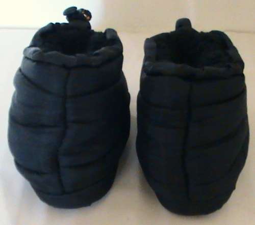 Size 10 child's casual quilted boots / slippers