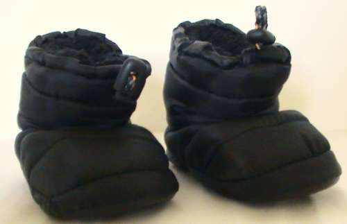 Size 10 child's casual quilted boots / slippers
