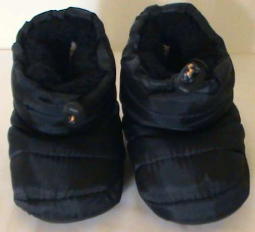 Size 10 child's casual quilted boots / slippers