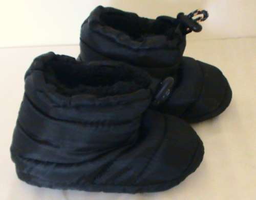 Size 10 child's casual quilted boots / slippers