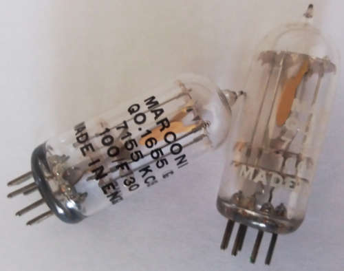 Vintage 1940`s Marconi QO.1655G frequency 7155 KC/S code no. 100/F/30 valves/ tubes x 2 qty