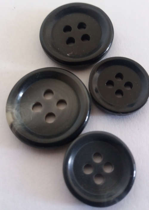 Rhodesian Air Force Cap Badge and Uniform buttons package