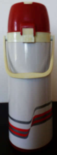 Vintage Airpot 2,7 litre capacity thermos carafe vacuum dispenser - in working order