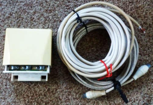 Ellies stabilised power supply with signal feed through and coax cables